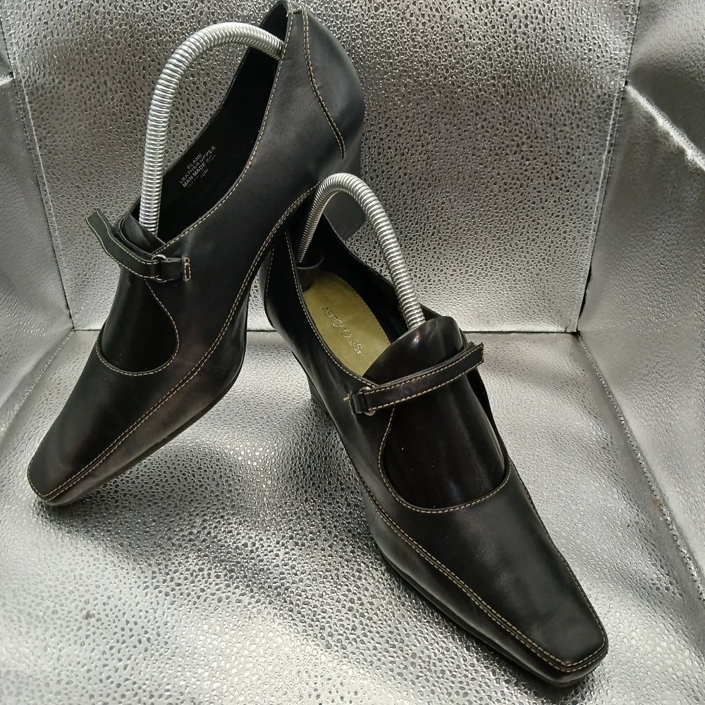 Aeropostale Black Leather Heels Women's Size 10